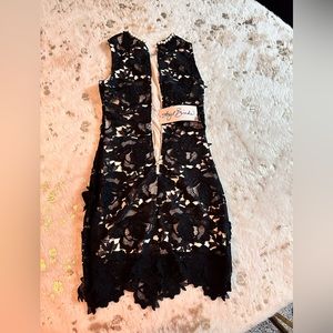 New with tag on it lace classy dress